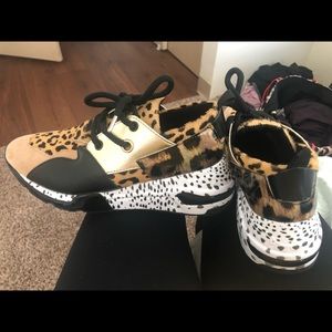 Steve Madden Cliff Sneakers